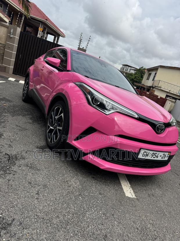 Toyota C-HR 2018 Pink