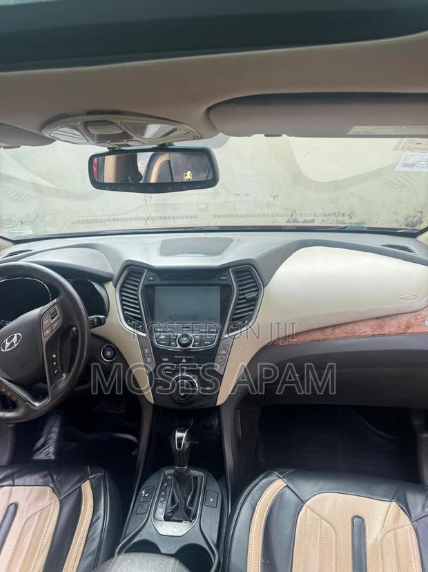 Hyundai Santa Fe 2014 Red