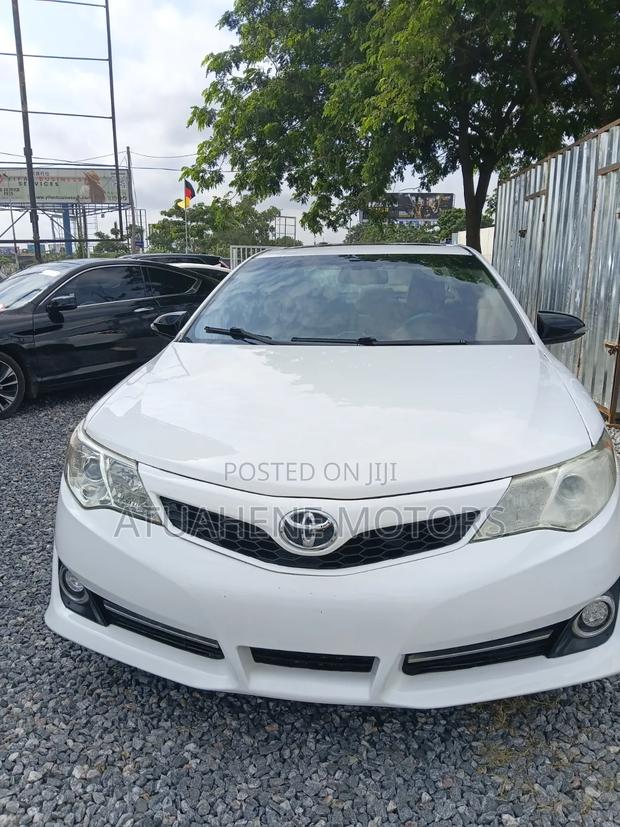 Toyota Camry 2013 White