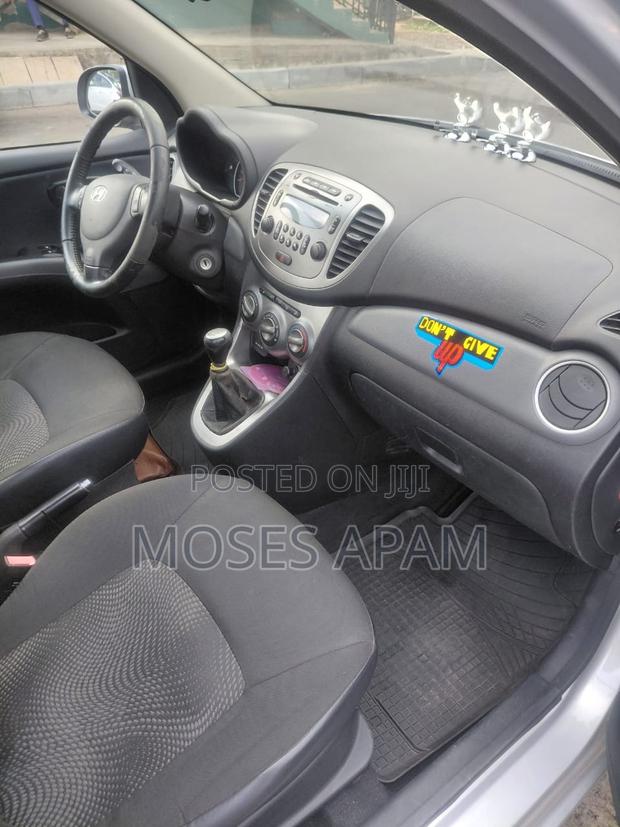 Hyundai I10 2011 Silver