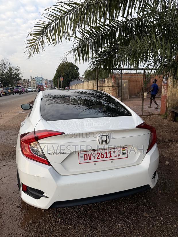 Honda Civic EX-L 2dr Coupe (1.5L 4cyl) 2017 White