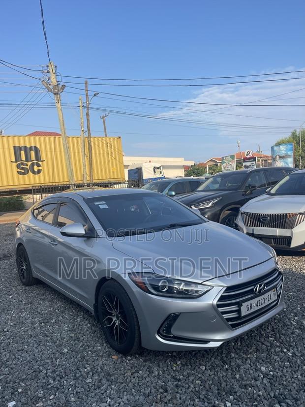 Hyundai Elantra SE 2018 Silver