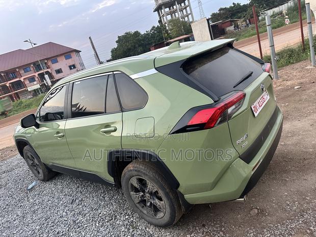 Toyota RAV4 2019 Green
