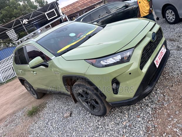 Toyota RAV4 2019 Green