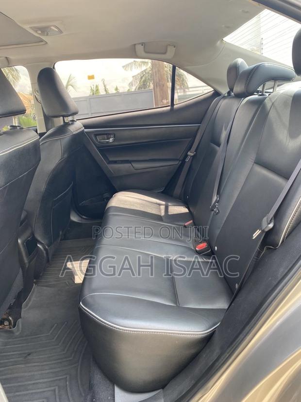 Toyota Corolla S 4dr Sedan (1.8L 4cyl CVT) 2014 Gray