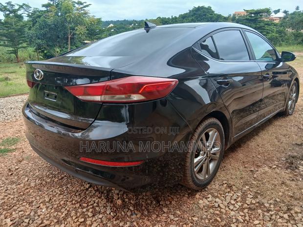 Hyundai Elantra 2017 Black
