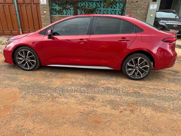 Toyota Corolla XSE 2020 Red