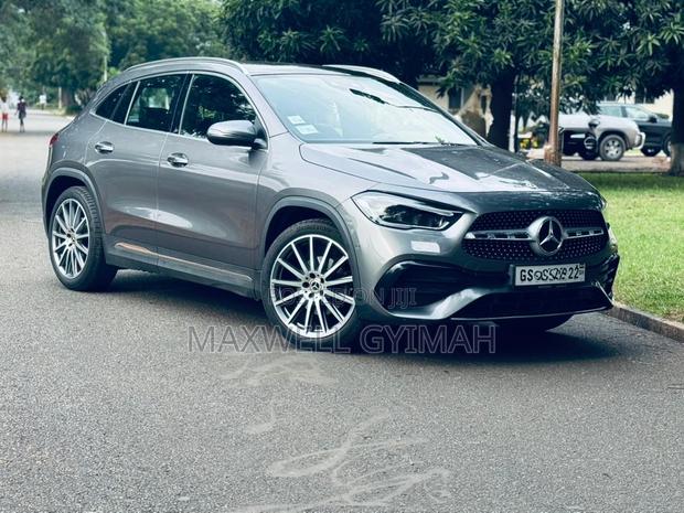 Mercedes-Benz GLA-Class 2022 Gray