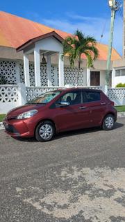 Toyota Vitz 1.3 FWD 3dr 2015 Maroon for sale