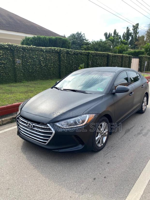 Hyundai Elantra 2018 Black