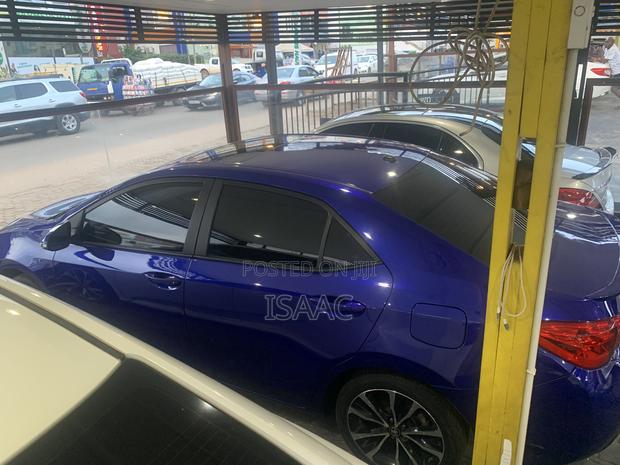 Toyota Corolla 2016 Blue