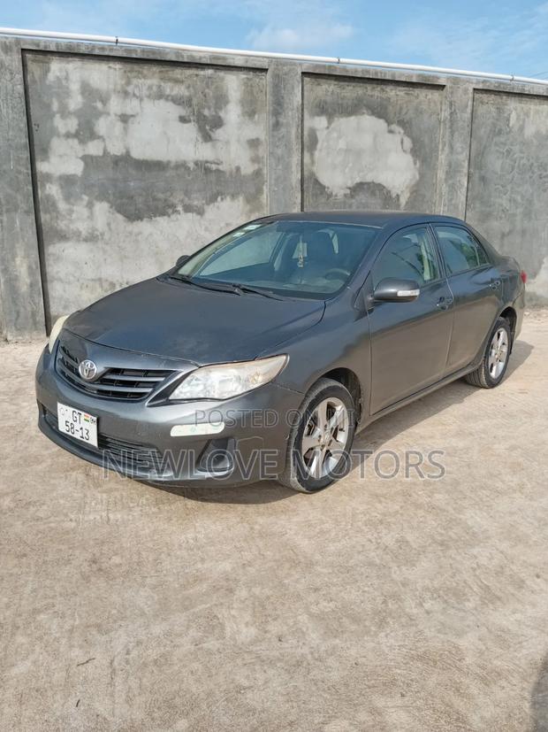 Toyota Corolla 2013 Gray