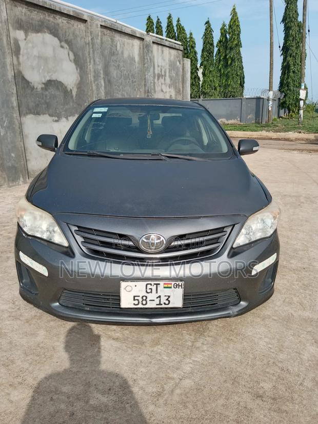 Toyota Corolla 2013 Gray