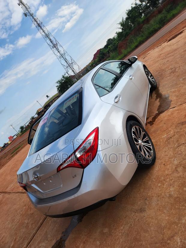 Toyota Corolla LE 4dr Sedan (1.8L 4cyl CVT) 2016 Silver