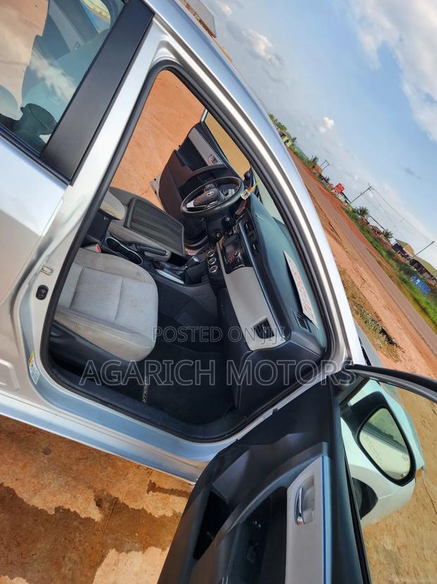 Toyota Corolla LE 4dr Sedan (1.8L 4cyl CVT) 2016 Silver