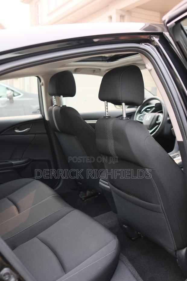 Honda Civic EX 4dr Hatchback (1.5L 4cyl) 2017 Black