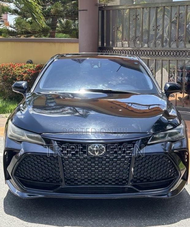 Toyota Avalon Limited FWD Sedan (3.5L V6 8A) 2019 Black