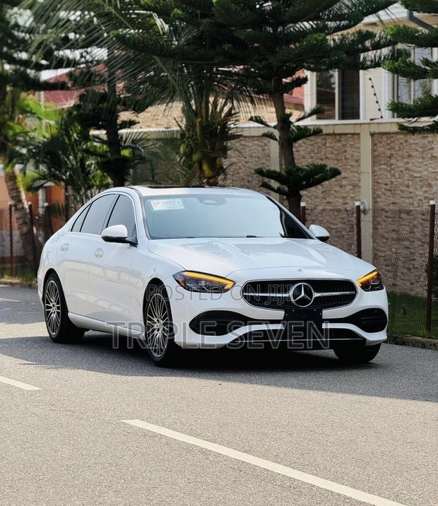 New Mercedes-Benz C300 2025 White