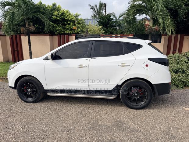 Hyundai Tucson GLS AWD 2012 White