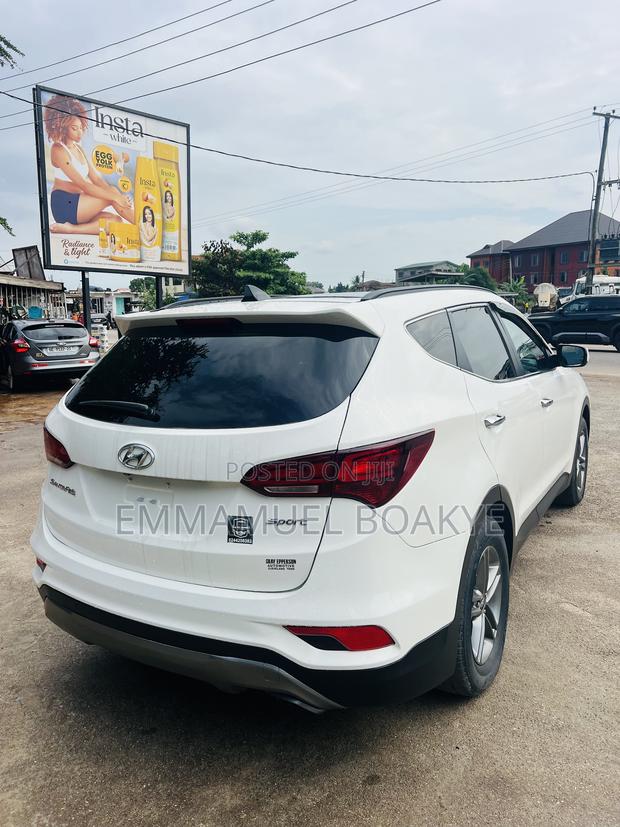 Hyundai Santa Fe Limited AWD 2016 White