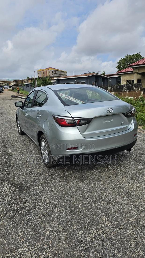 Toyota Yaris iA 1.5 FWD 2017 Silver