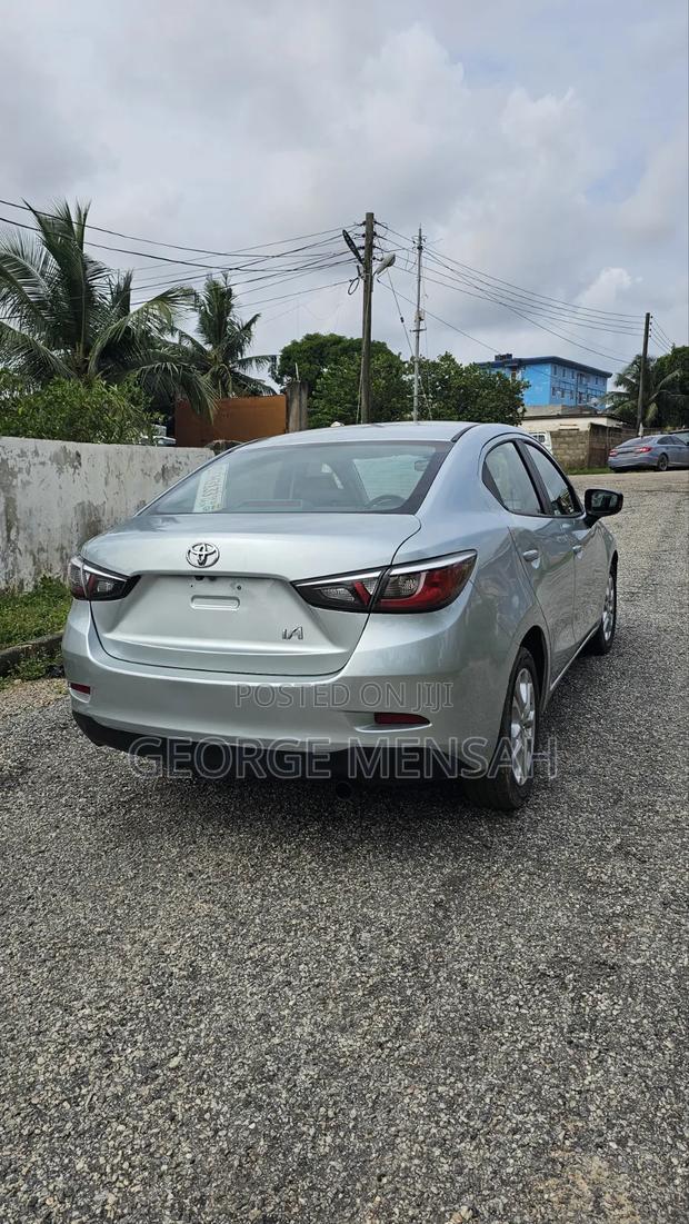 Toyota Yaris iA 1.5 FWD 2017 Silver