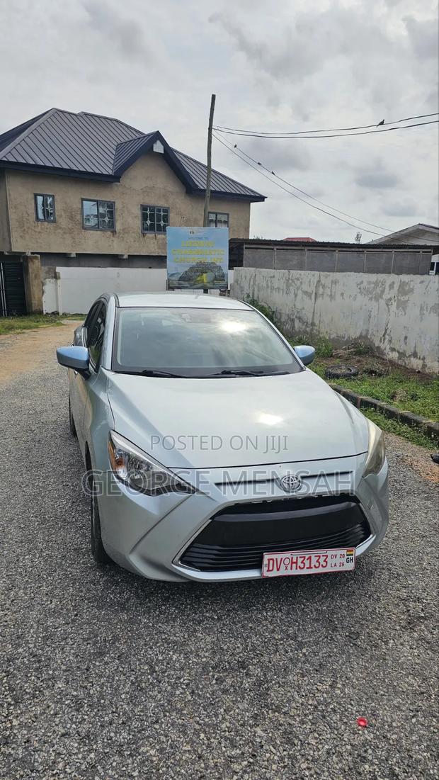 Toyota Yaris iA 1.5 FWD 2017 Silver