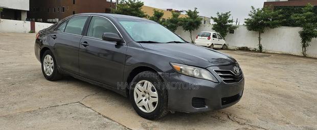 Toyota Camry 2011 Gray
