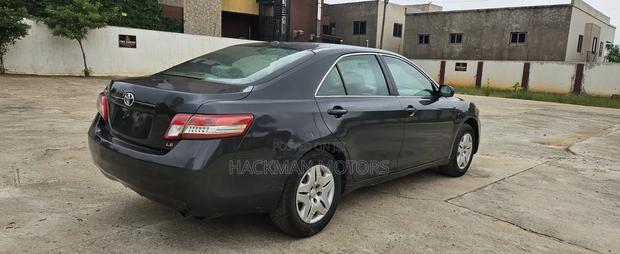 Toyota Camry 2011 Gray