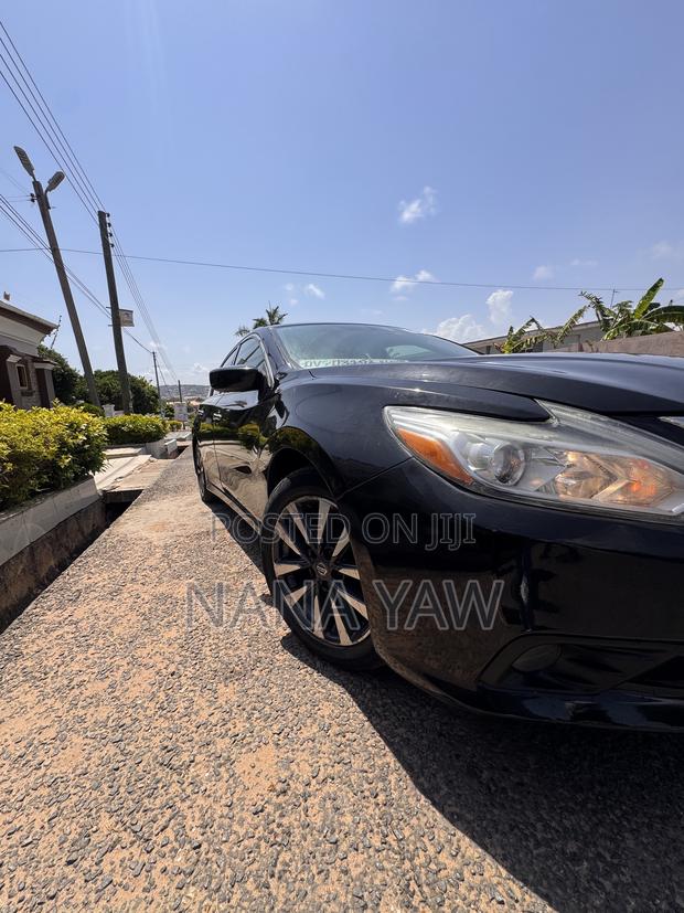 Nissan Altima 2.5 SV 2018 Black