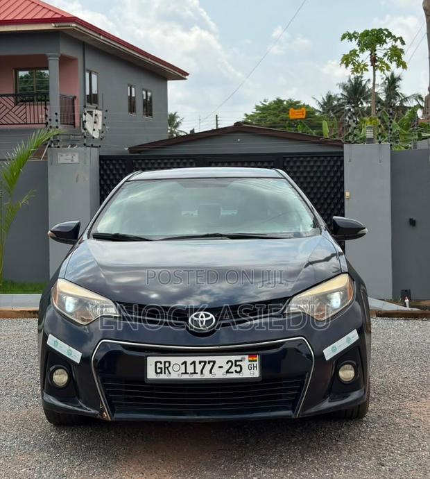 Toyota Corolla S Plus 4dr Sedan (1.8L 4cyl 6M) 2015 Black