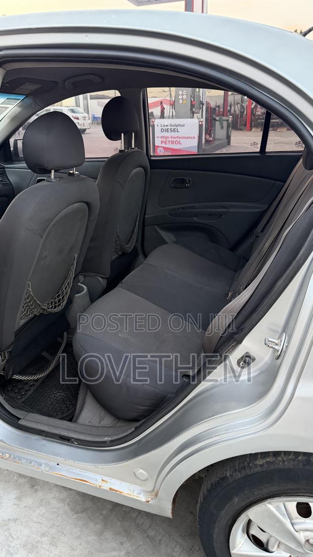 Kia Rio 2010 Silver