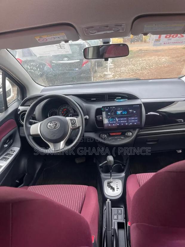 Toyota Vitz 2014