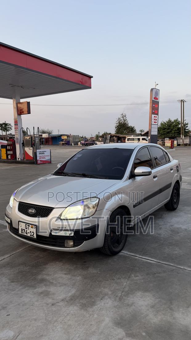 Kia Rio 2010 Silver
