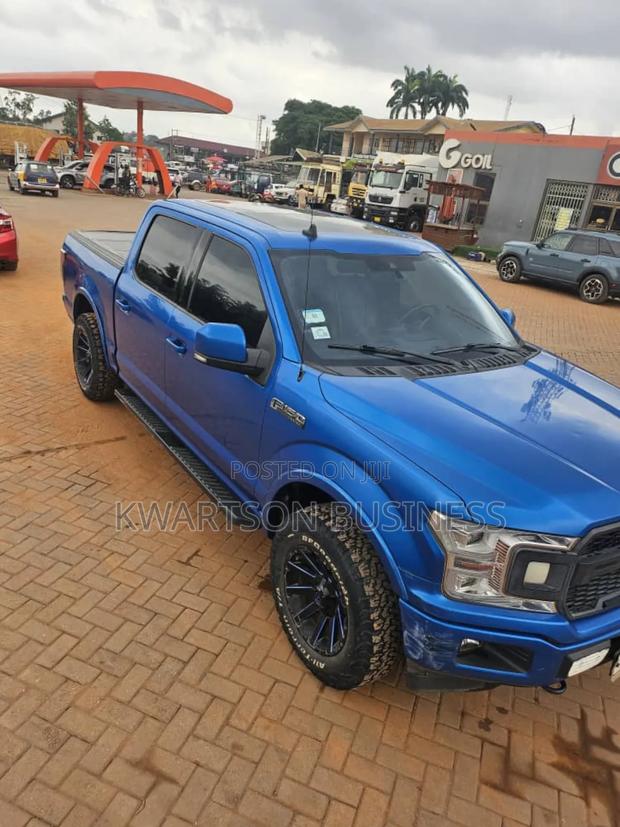 Ford F-150 2019 Blue