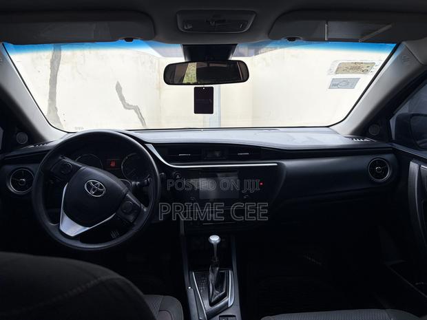 Toyota Corolla 2018 Black