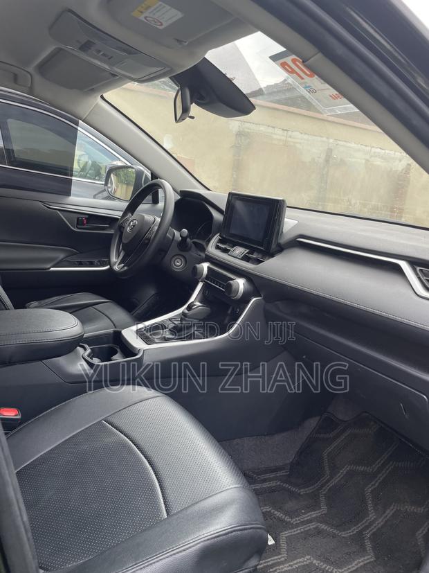 Toyota RAV4 2022 Black