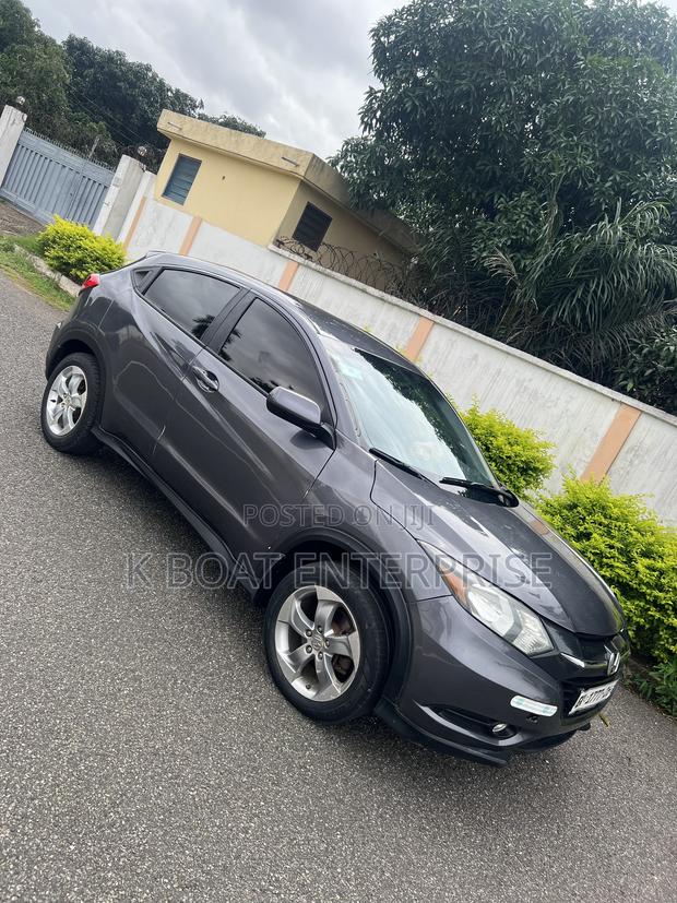 Toyota C-HR 2017 Gray