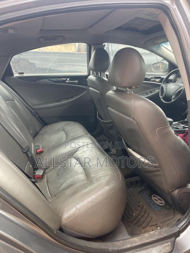 Hyundai Sonata Limited 2.0T Sedan (2.0L 4cyl 6A) 2013 Silver