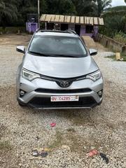 Toyota RAV4 XLE 4dr SUV (2.5L 4cyl 6A) 2018 Silver for sale