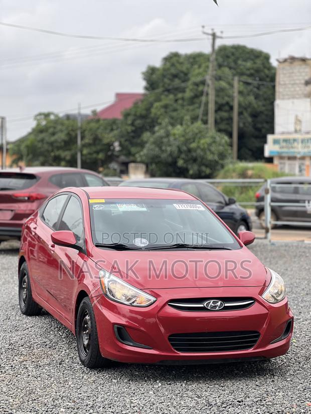 Hyundai Accent SE Sedan 2016 Red