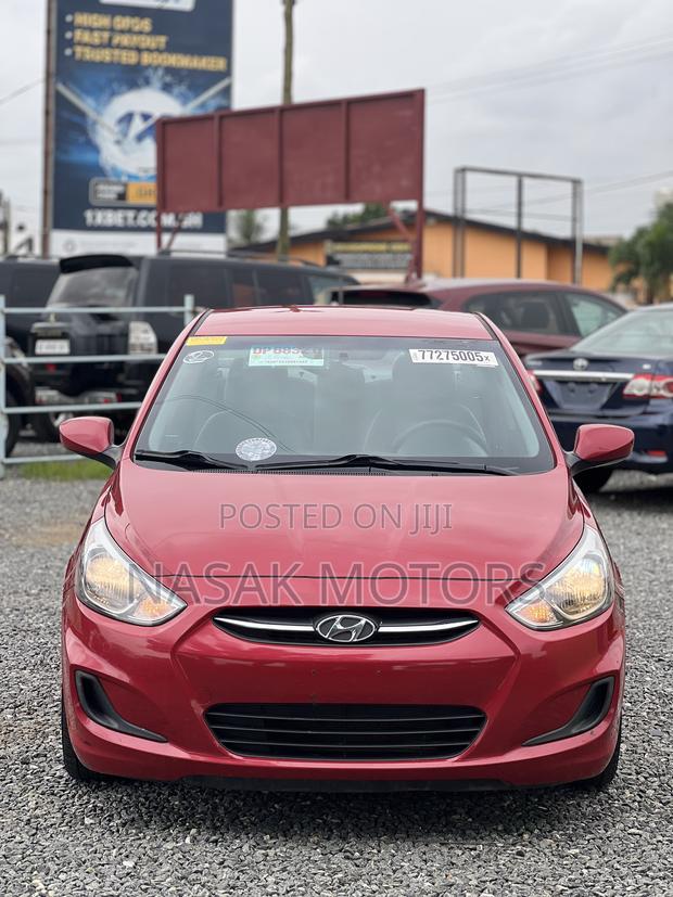 Hyundai Accent SE Sedan 2016 Red