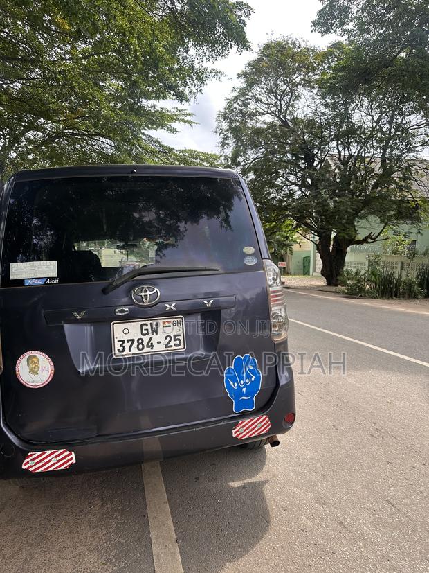 Toyota Voxy 2012 Black