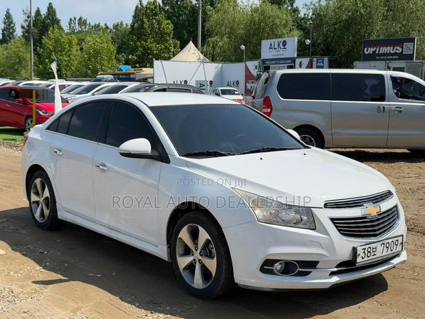 Chevrolet Cruze 2014 White