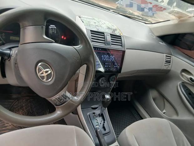 Toyota Corolla 2015 White