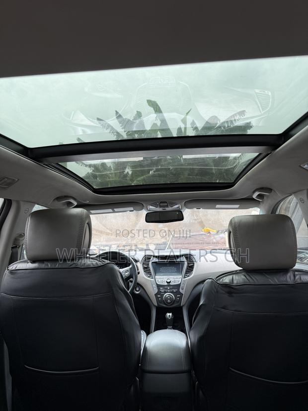 Hyundai Santa Fe 2014 White