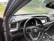 Toyota Highlander LE 4dr SUV AWD (3.5L 6cyl 6A) 2014 Silver for sale