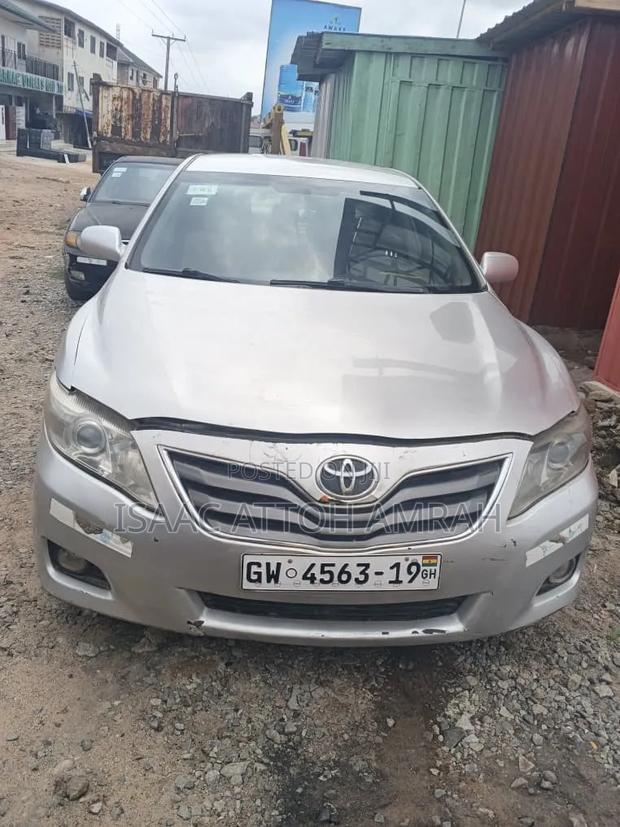Toyota Camry 2009 Gray