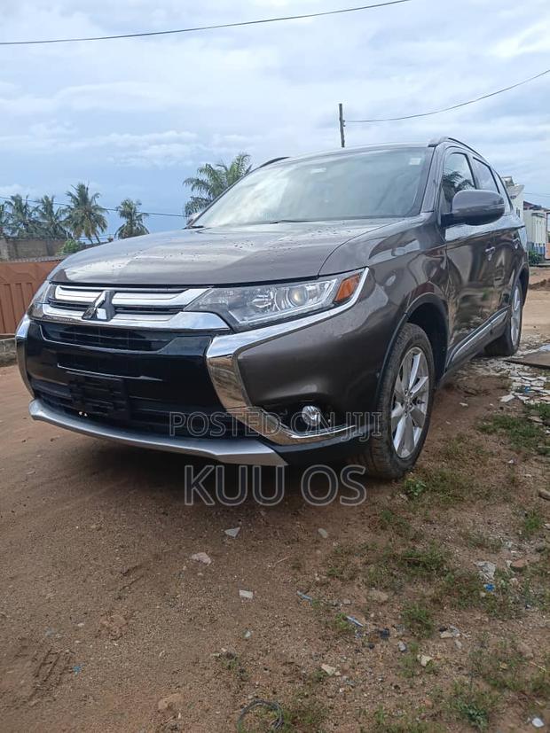 Mitsubishi Outlander 2016