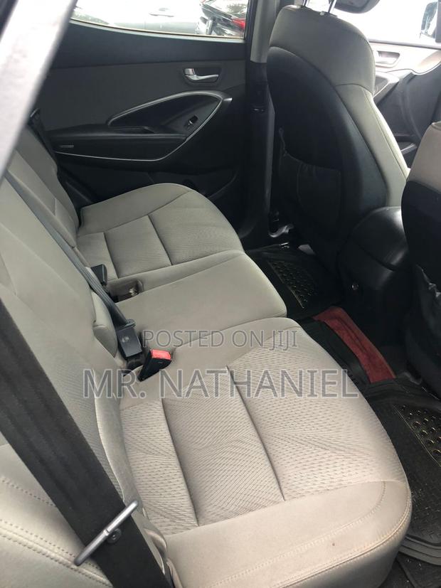 Hyundai Santa Fe 2016 Black